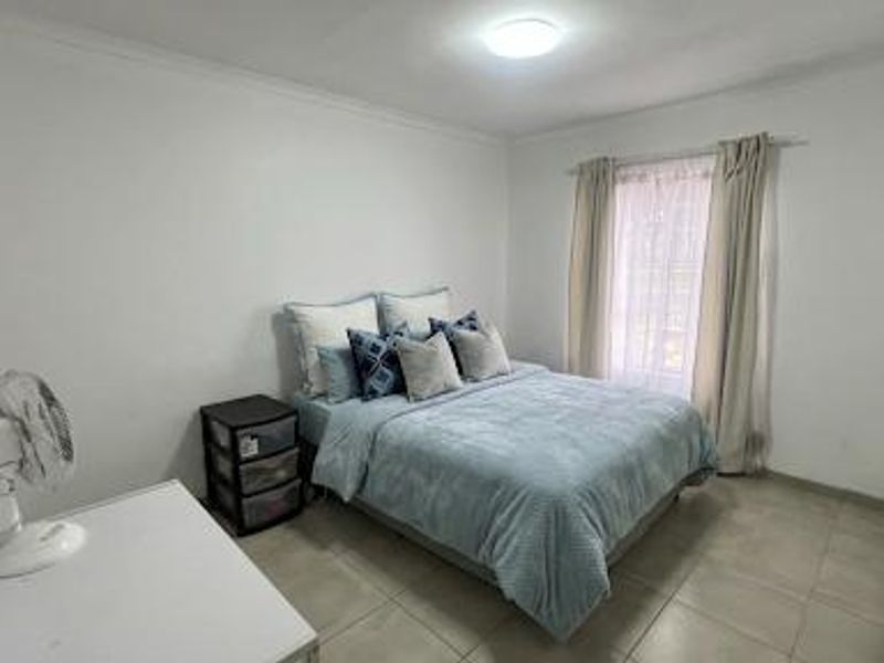 Exclusive Sole Mandate. Charming 2-Bed Home with Income-Generating Flatlet for sale - Photo 6
