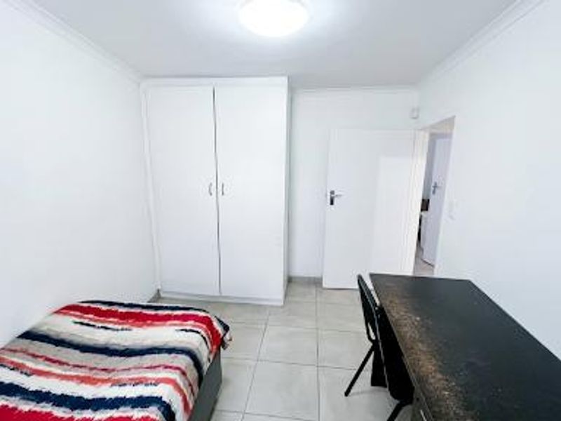 Exclusive Sole Mandate. Charming 2-Bed Home with Income-Generating Flatlet for sale - Photo 9