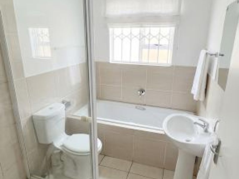 Exclusive Sole Mandate. Charming 2-Bed Home with Income-Generating Flatlet for sale - Photo 7