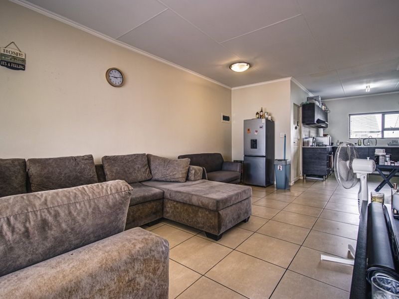 Beautiful 2 Bedroom Townhouse for Sale in Greenstone - Photo 6