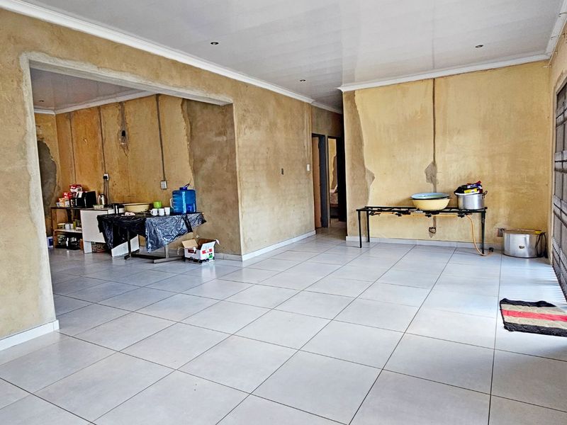 4 bedroom family house for sale in Birch Acres Proper - Photo 3