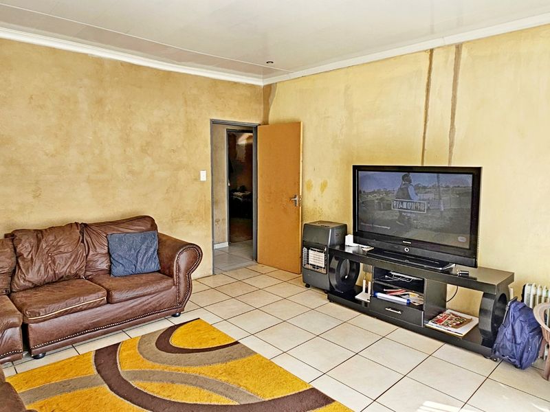 4 bedroom family house for sale in Birch Acres Proper - Photo 10