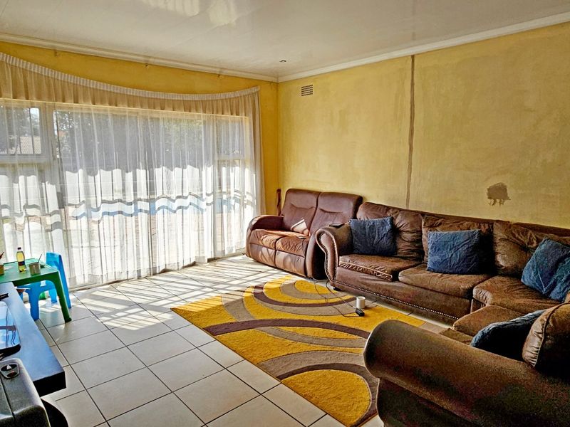 4 bedroom family house for sale in Birch Acres Proper - Photo 9
