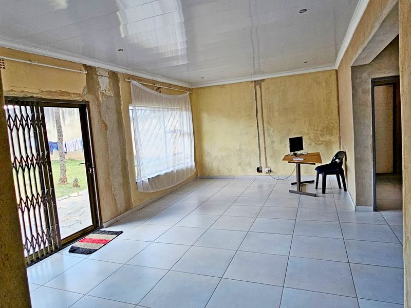 4 bedroom family house for sale in Birch Acres Proper - Photo 7