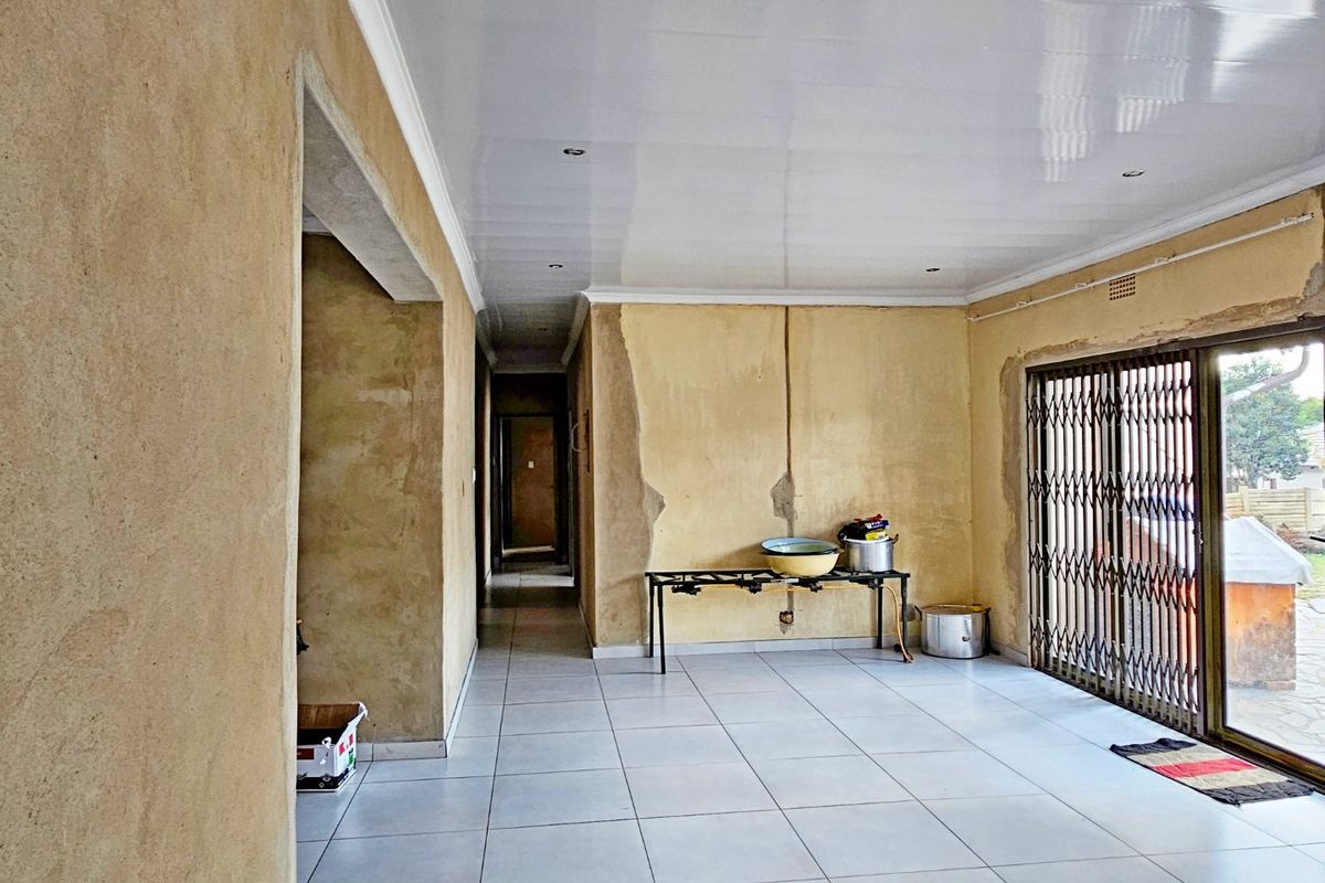 4 bedroom family house for sale in Birch Acres Proper - Photo 2