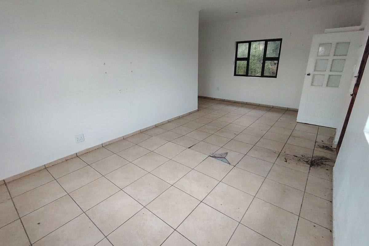 MR595555 Townhouse with own entrance and walking distance to the beach.  - Photo 3