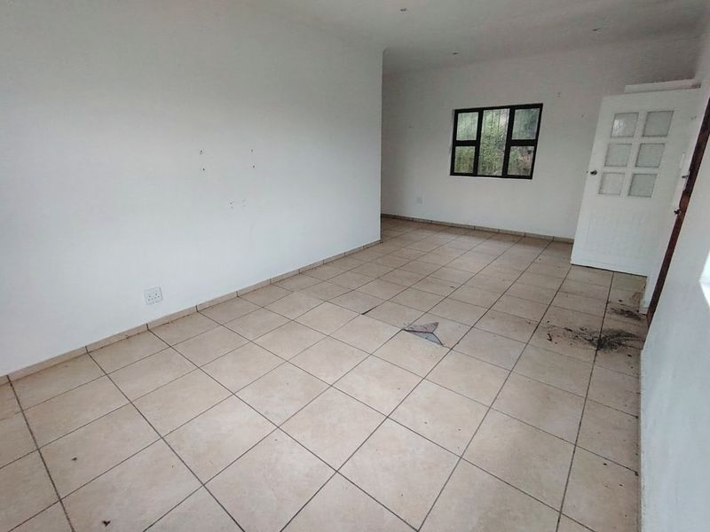 MR595555 Townhouse with own entrance and walking distance to the beach.  - Photo 3