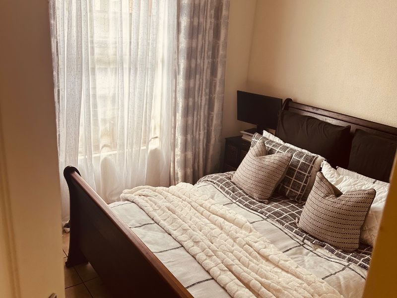 Lovely 3 Bedroom House For Sale.  - Photo 9