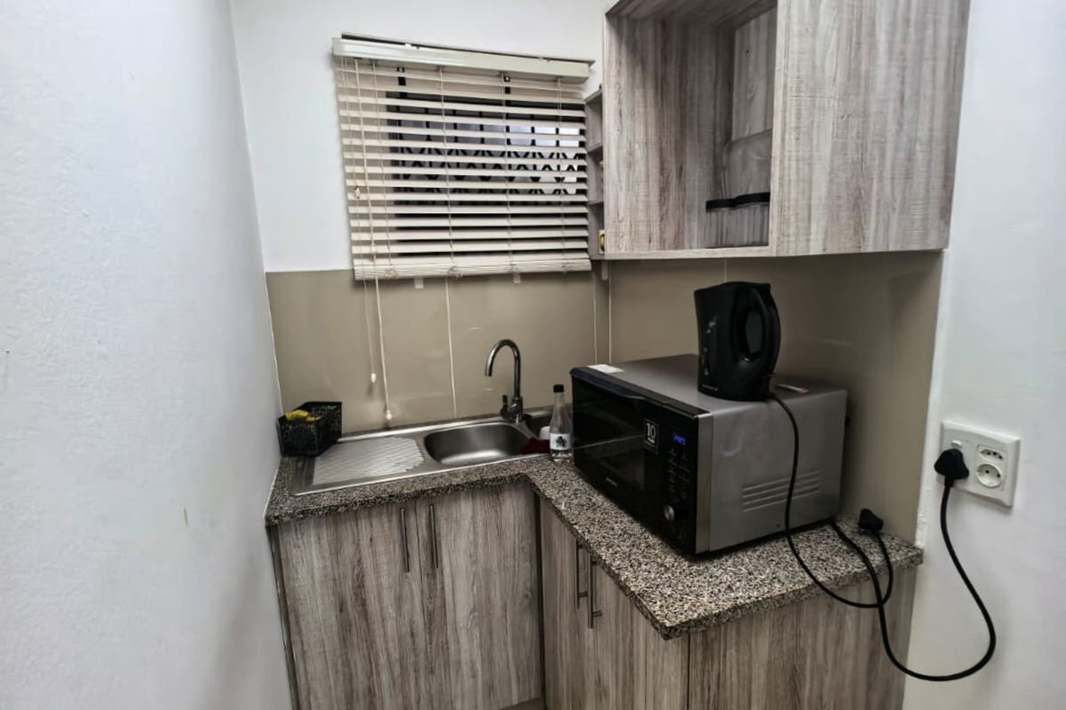 Commercial Property To Rent in Morningside, Durban - Photo 3