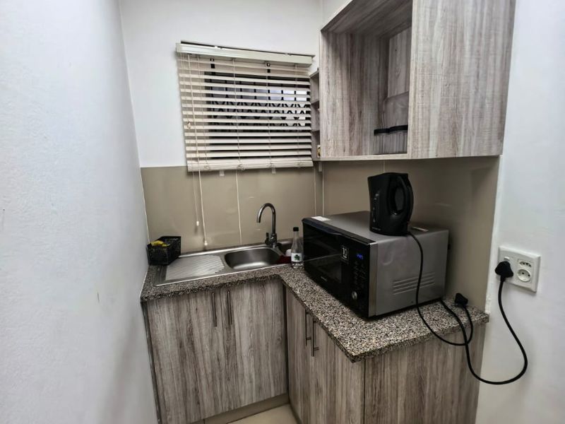 Commercial Property To Rent in Morningside, Durban - Photo 3