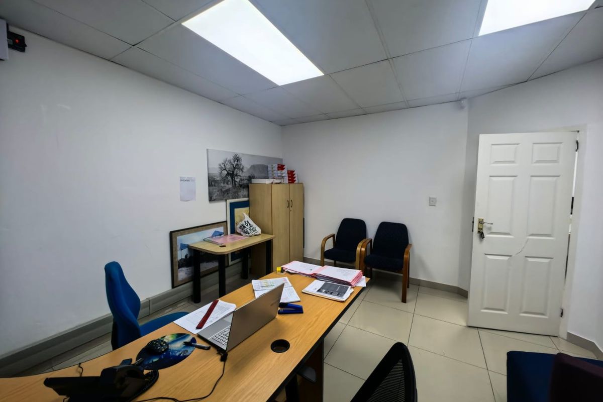 Commercial Property To Rent in Morningside, Durban - Photo 5