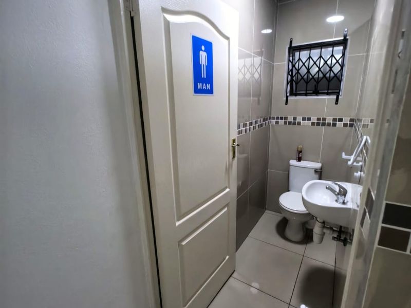 Commercial Property To Rent in Morningside, Durban - Photo 10