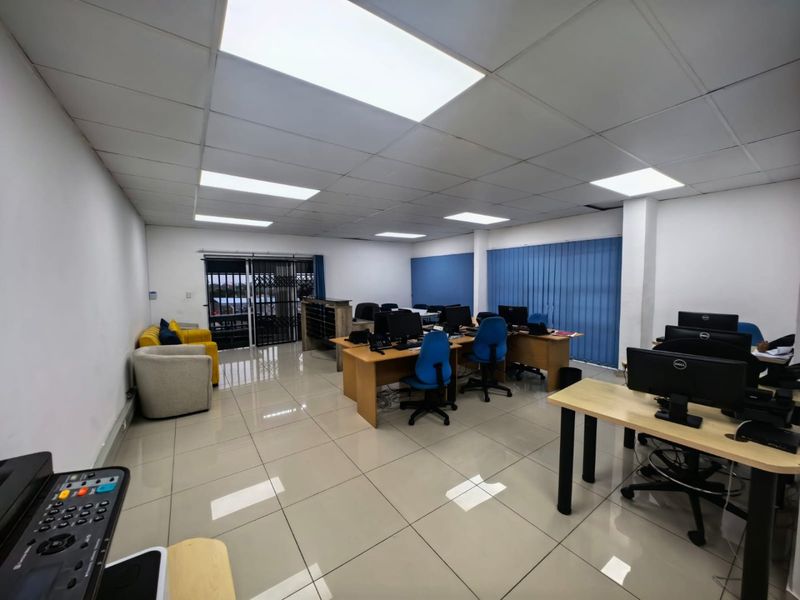 Commercial Property To Rent in Morningside, Durban - Photo 8