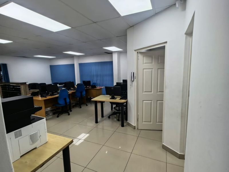Commercial Property To Rent in Morningside, Durban - Photo 6