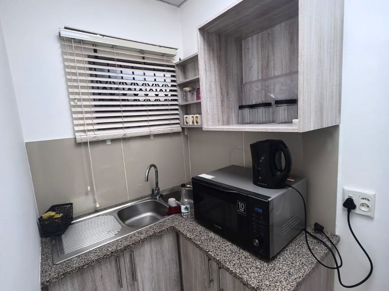Commercial Property To Rent in Morningside, Durban - Photo 2
