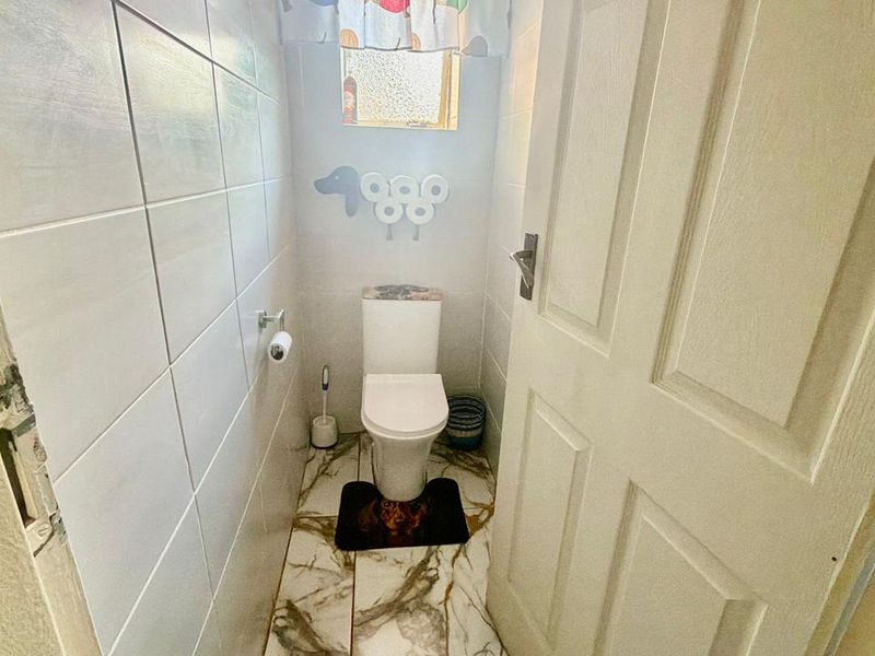 3 Bedroom House for sale in Stilfontein. - Photo 6