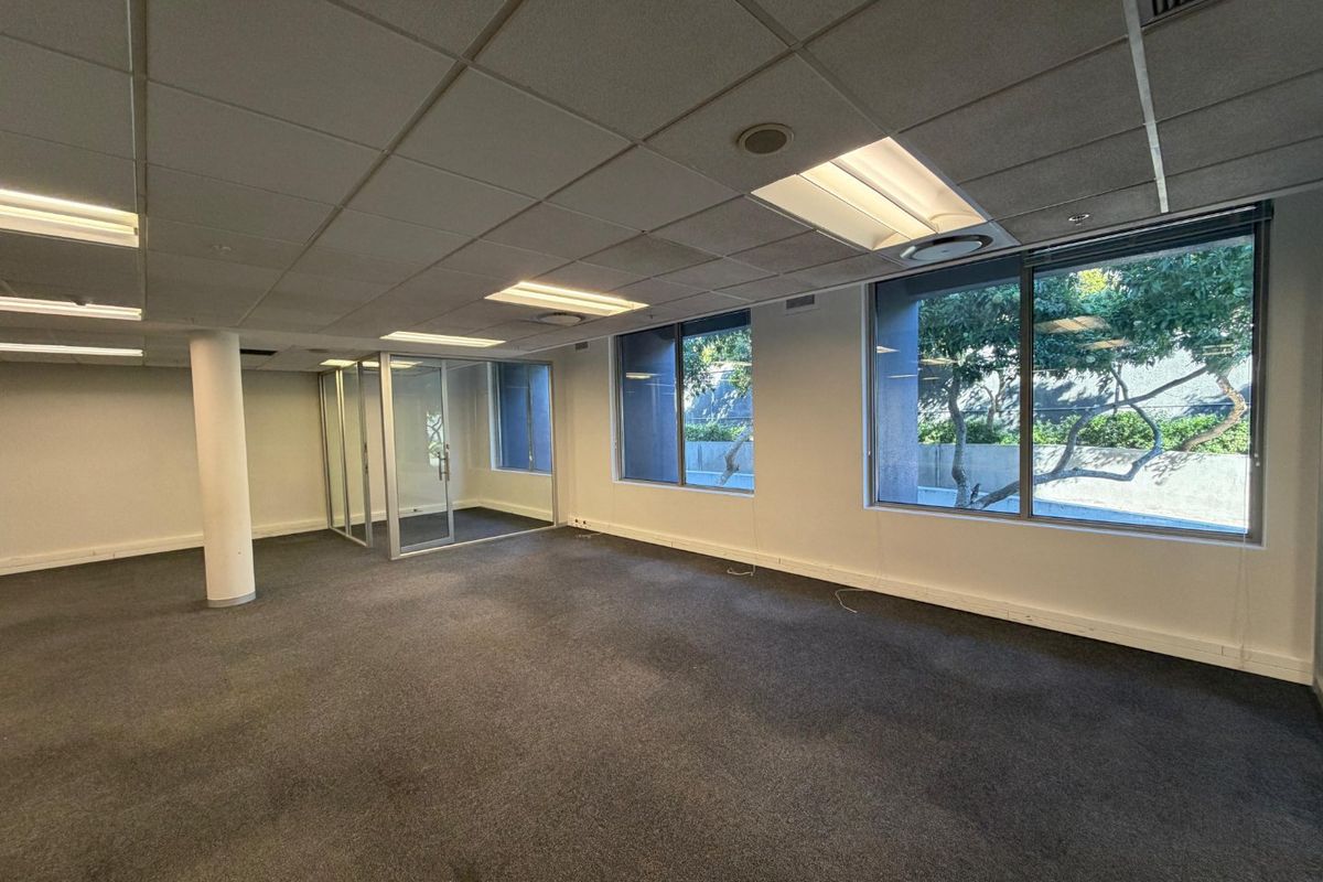 Prime V&A Waterfront Office Space Offering Convenience and Connectivity - Photo 3