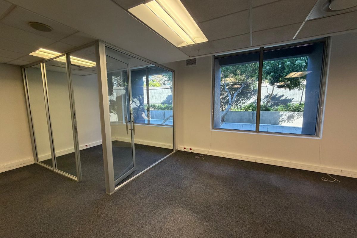Prime V&A Waterfront Office Space Offering Convenience and Connectivity - Photo 5
