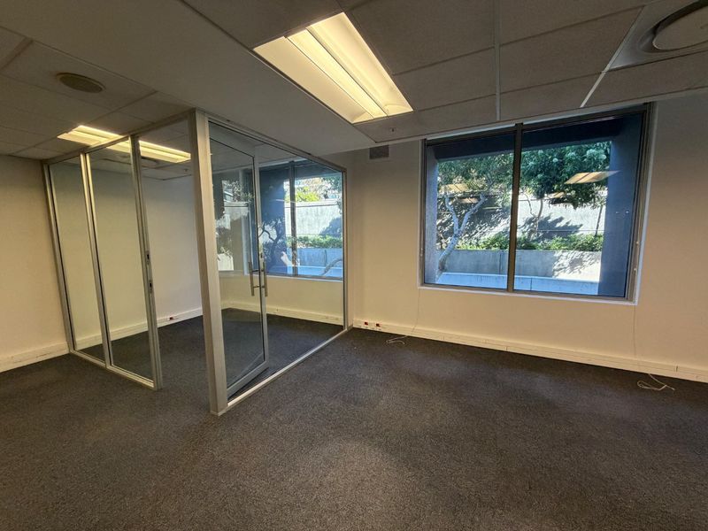Prime V&A Waterfront Office Space Offering Convenience and Connectivity - Photo 5