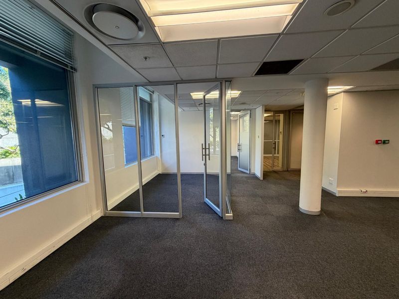 Prime V&A Waterfront Office Space Offering Convenience and Connectivity - Photo 4