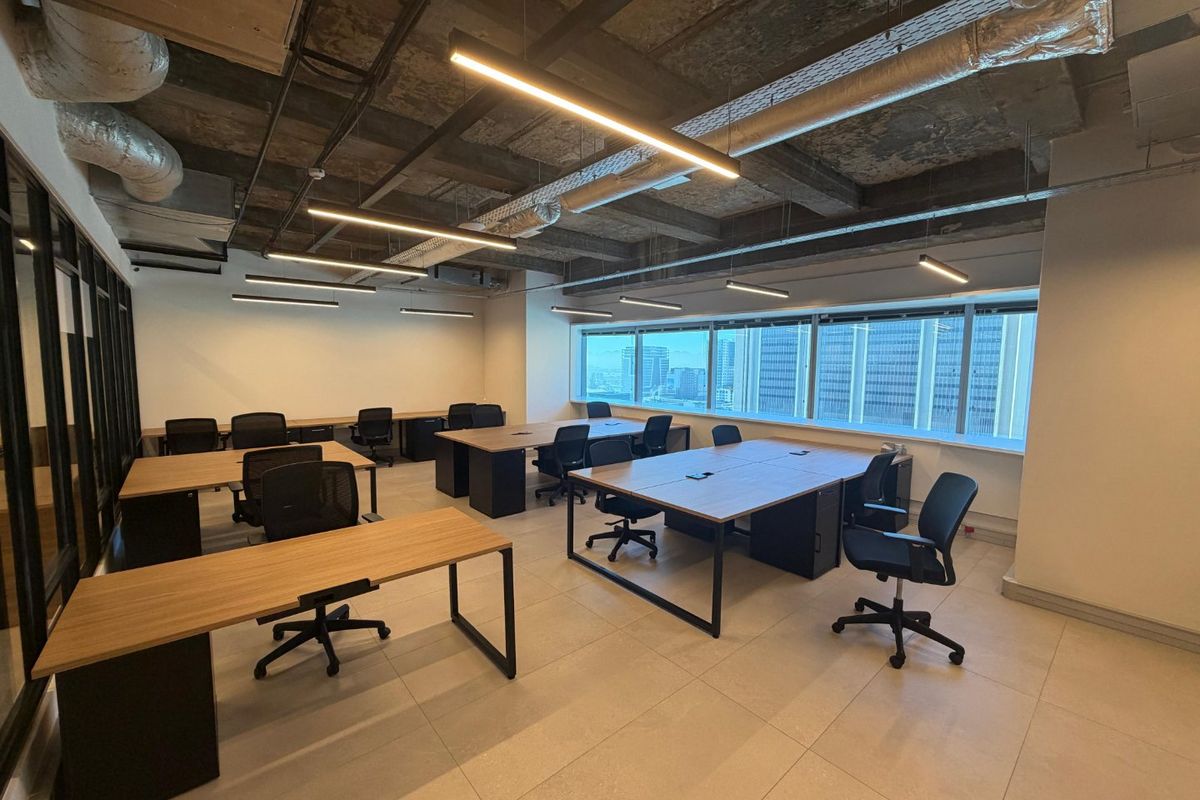 Premium 17th Floor Office Space at The Towers - Photo 3