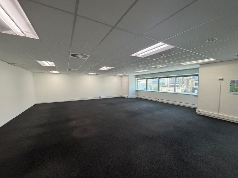 Spacious Open-Plan Commercial Unit in Cape Town’s Foreshore Precinct - Photo 2