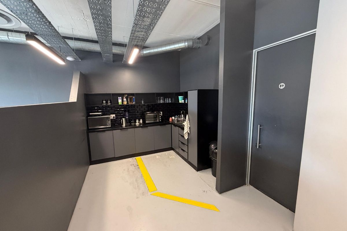 0 Bed Commercial in Gardens for Rent - Photo 4