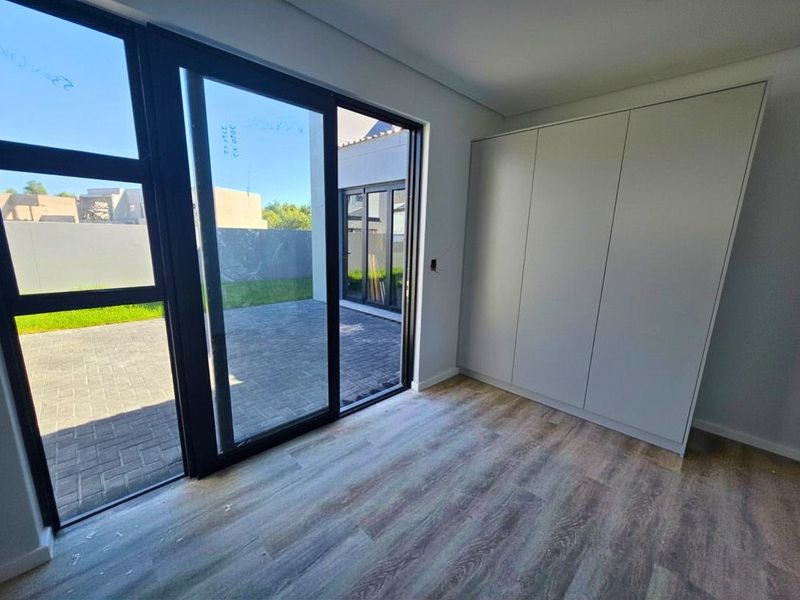 Brand New Build | 4 Bedrooms | Double Storey | Sandown Estate - Photo 1
