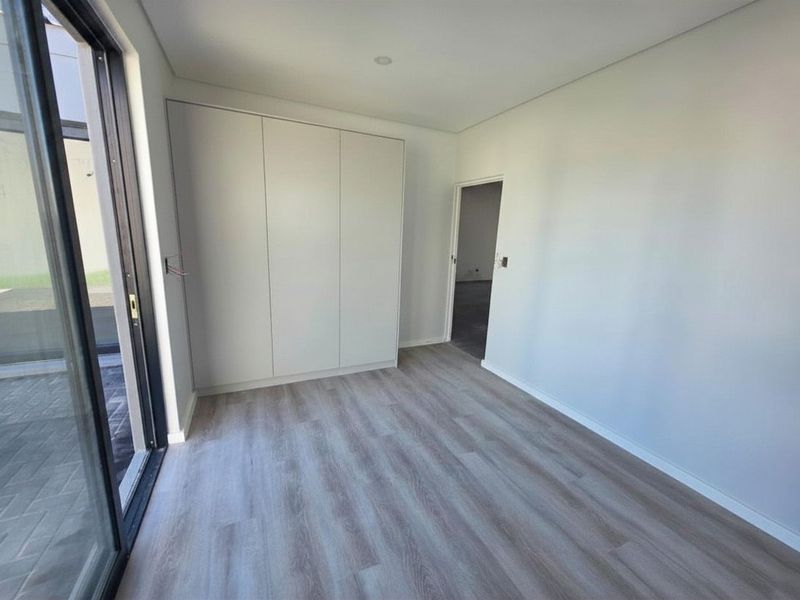 Brand New Build | 4 Bedrooms | Double Storey | Sandown Estate - Photo 8