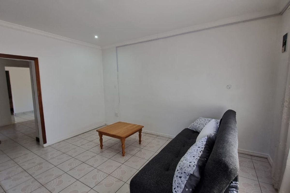 To let in Durban North, 2 bedroom apartment conveniently close to everything. - Photo 5