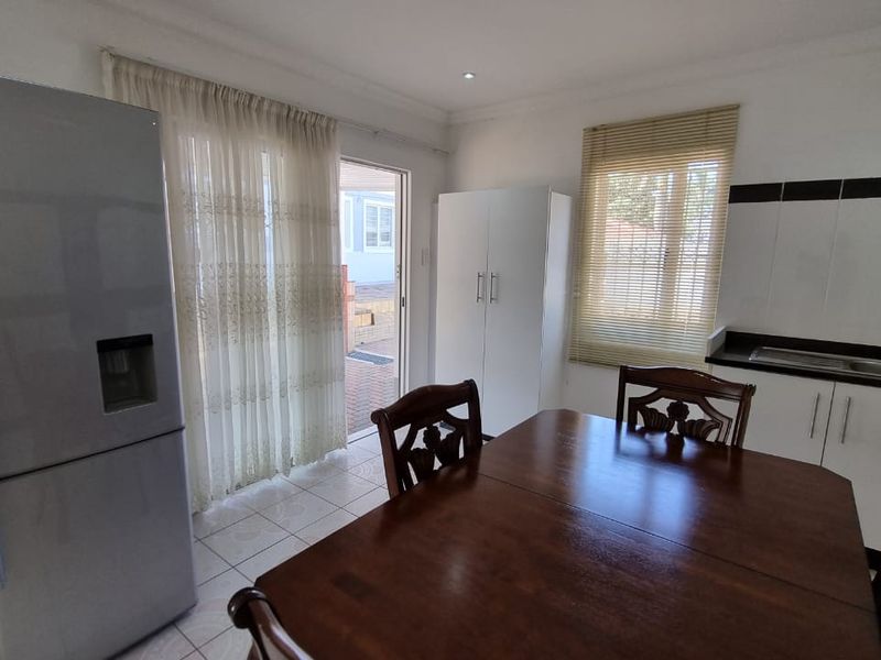 To let in Durban North, 2 bedroom apartment conveniently close to everything. - Photo 6