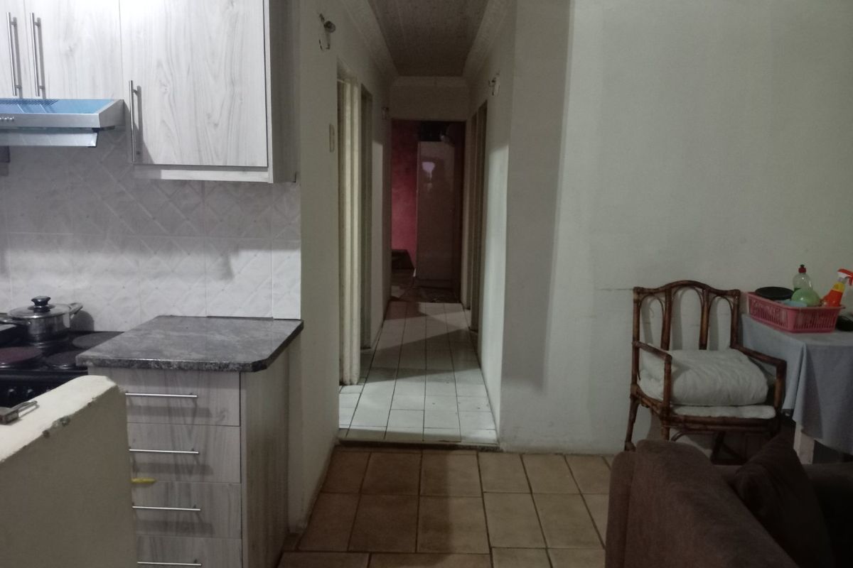 4-Bedroom Family Home For Sale - Photo 5
