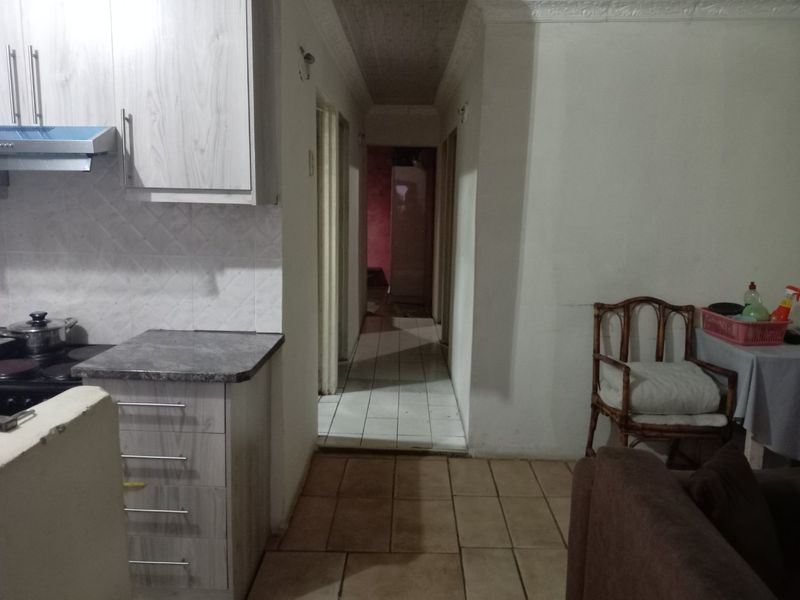 4-Bedroom Family Home For Sale - Photo 5