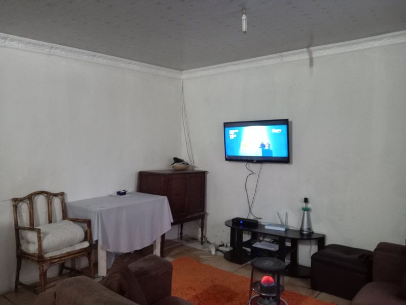 4-Bedroom Family Home For Sale - Photo 8