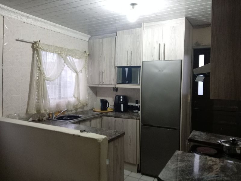 4-Bedroom Family Home For Sale - Photo 10