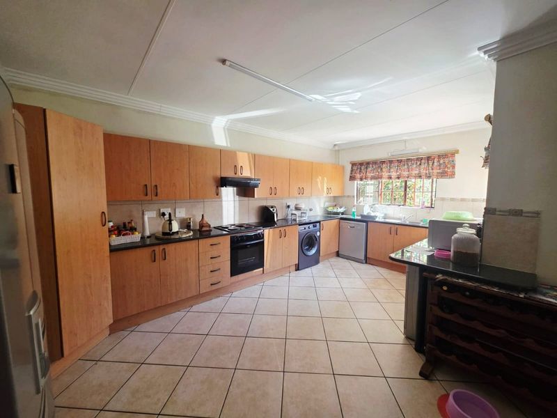 Spacious Montana family home with 3 beds and 2 baths - Photo 7