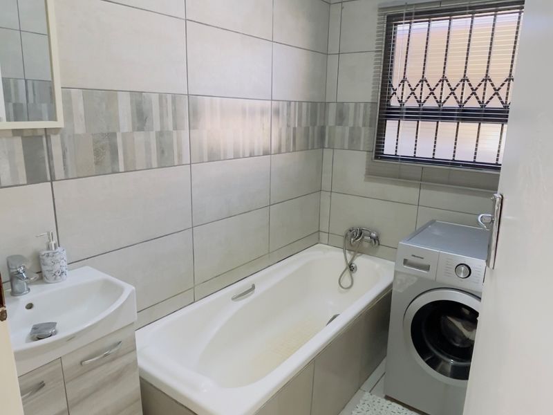 This Beautiful two bedroom house in block xx for sale at a very affordable price  - Photo 10