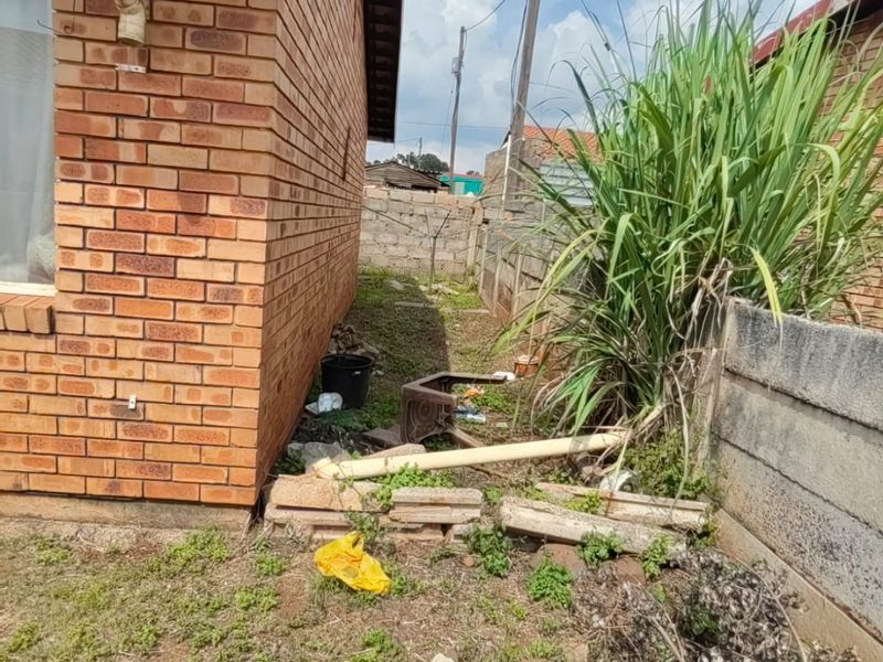 3-Bedroom House for Sale – Income Generating Property! - Photo 9