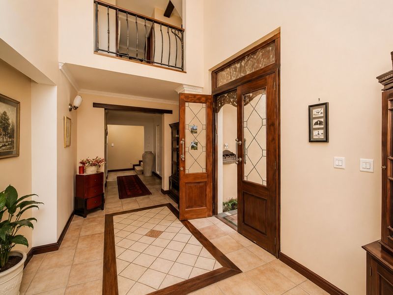 Four Plus Spectacular Estate Living - Photo 4