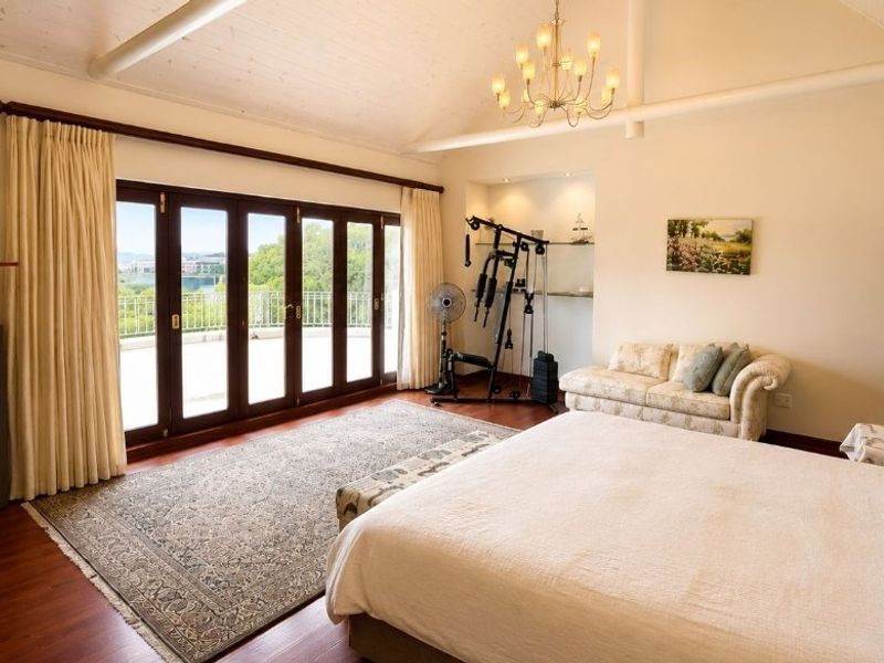 Four Plus Spectacular Estate Living - Photo 10