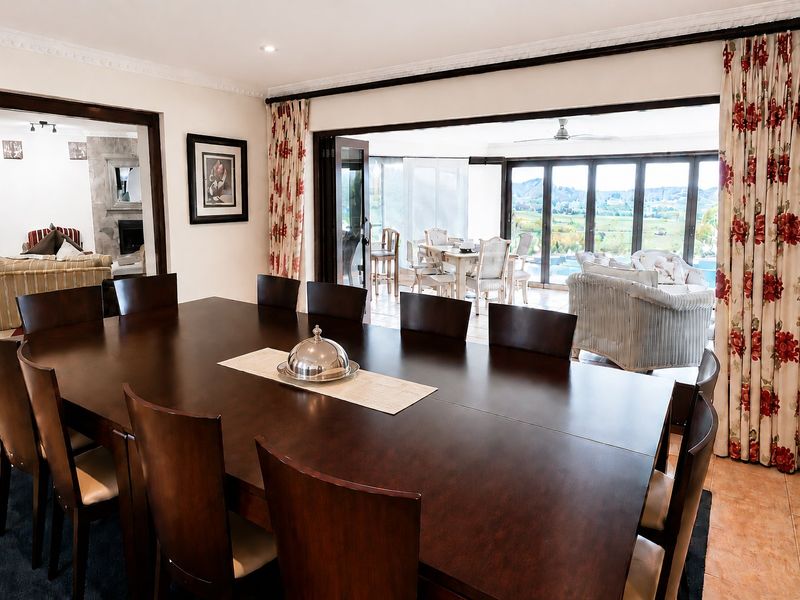 Four Plus Spectacular Estate Living - Photo 6