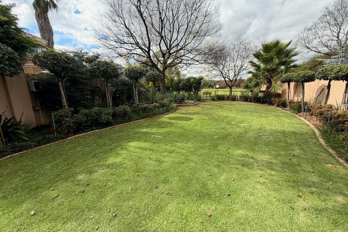 Elegant Family Living on the Fairway | Centurion Golf Estate - Photo 5