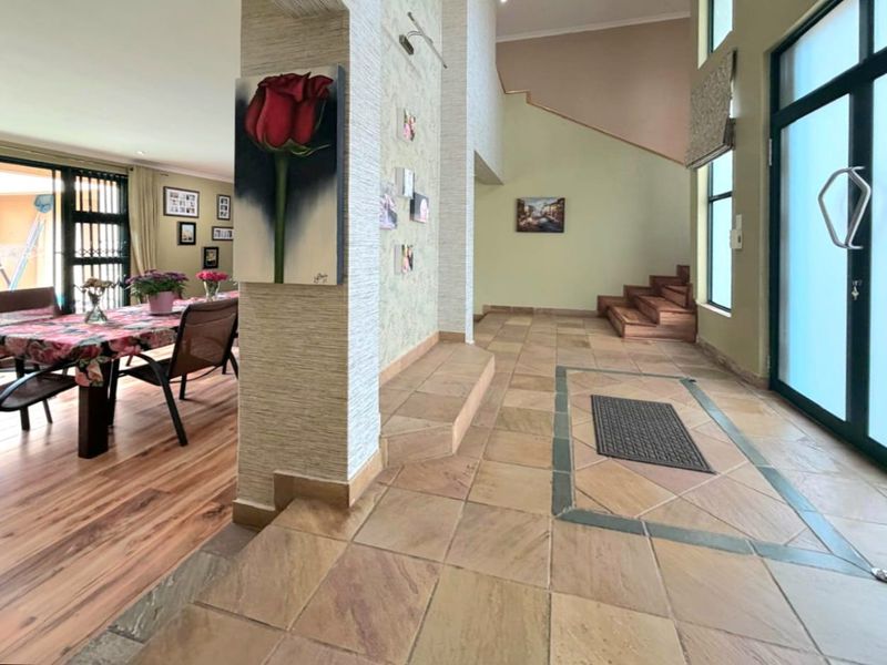 Elegant Family Living on the Fairway | Centurion Golf Estate - Photo 7