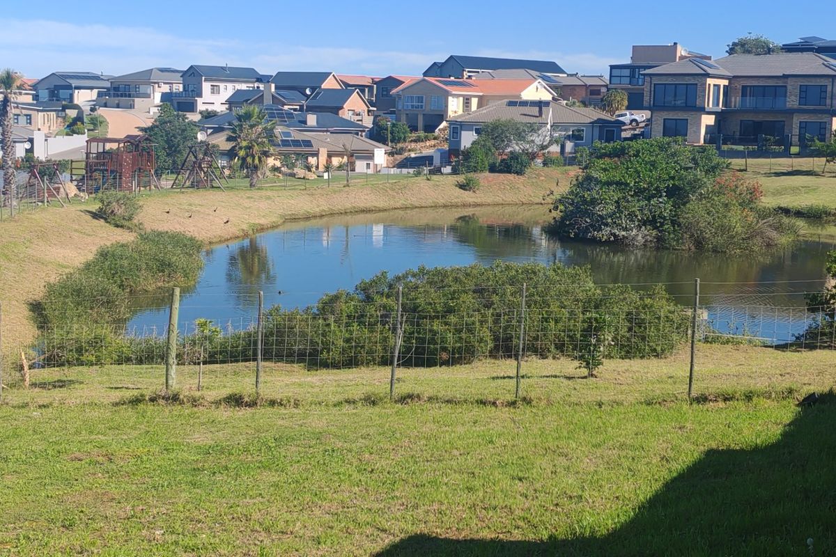 Vacant land as excellent investment opportunity on offer. - Photo 2