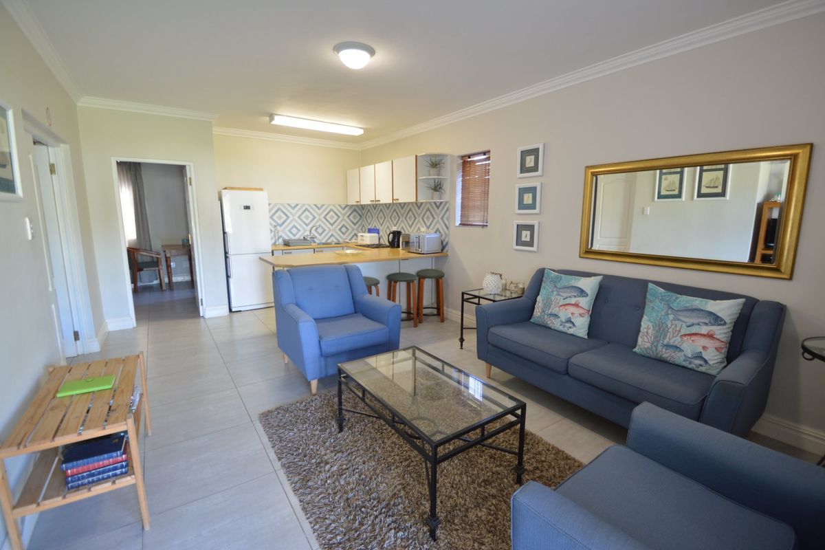 Relaxing and Tranquil 2 Bedroom Ground Floor Unit - Photo 5