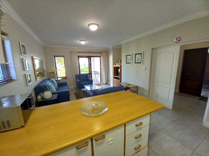 Relaxing and Tranquil 2 Bedroom Ground Floor Unit - Photo 7
