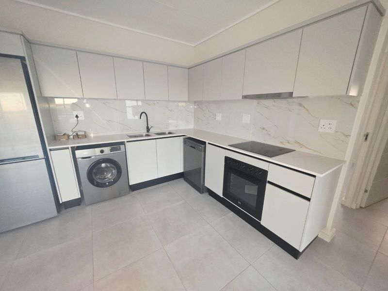 Modern 2-Bedroom Apartment - Photo 6