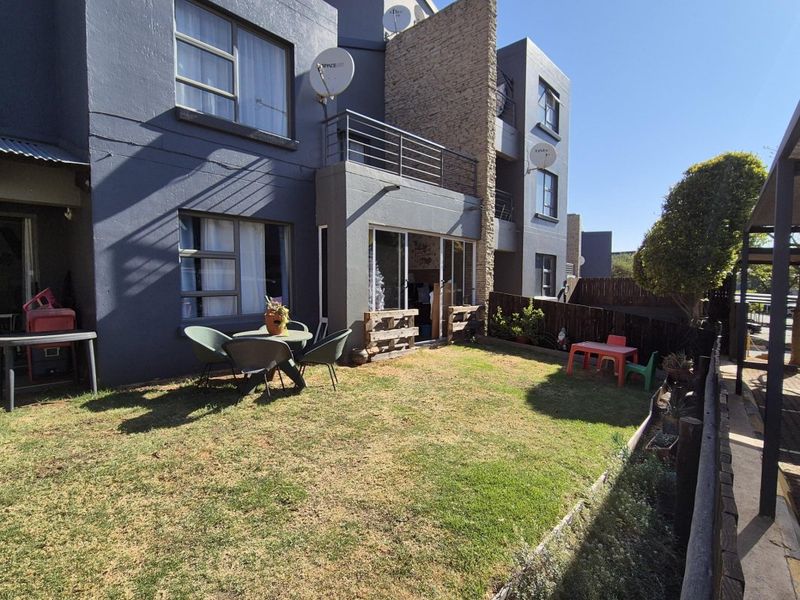 Immaculate 3 Bedroom Townhouse for Sale in Greenstone - Photo 10