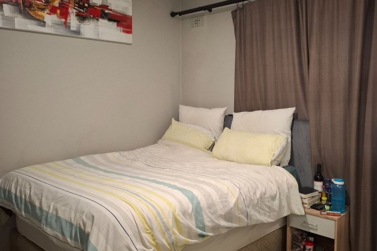 Modern 2-Bed, 2-Bath Apartment – Perfect for Professionals or Young Families - Photo 5