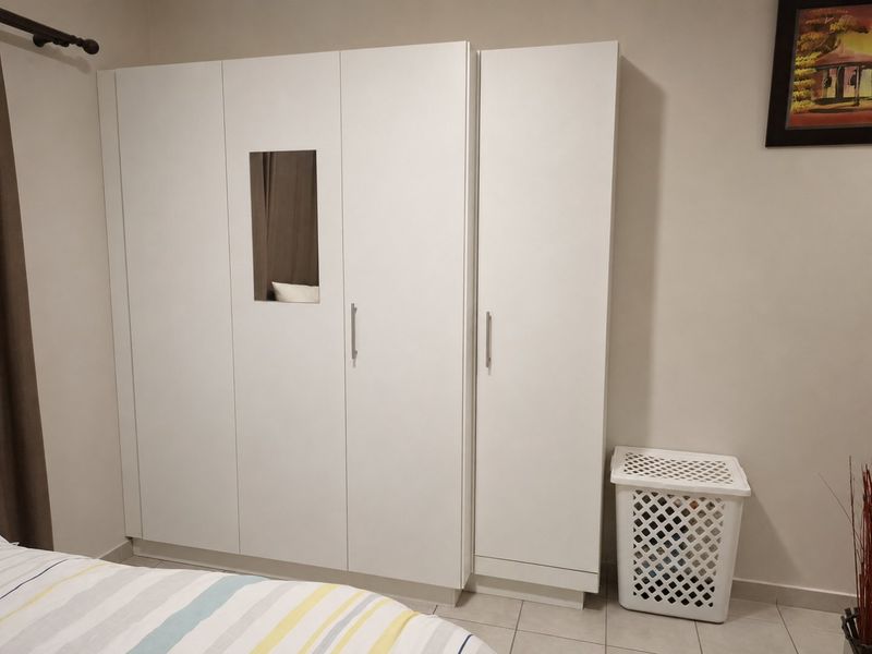 Modern 2-Bed, 2-Bath Apartment – Perfect for Professionals or Young Families - Photo 4